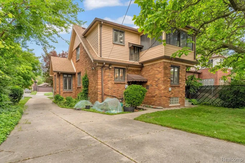 18415 Lancashire Street Detroit City MI 48223