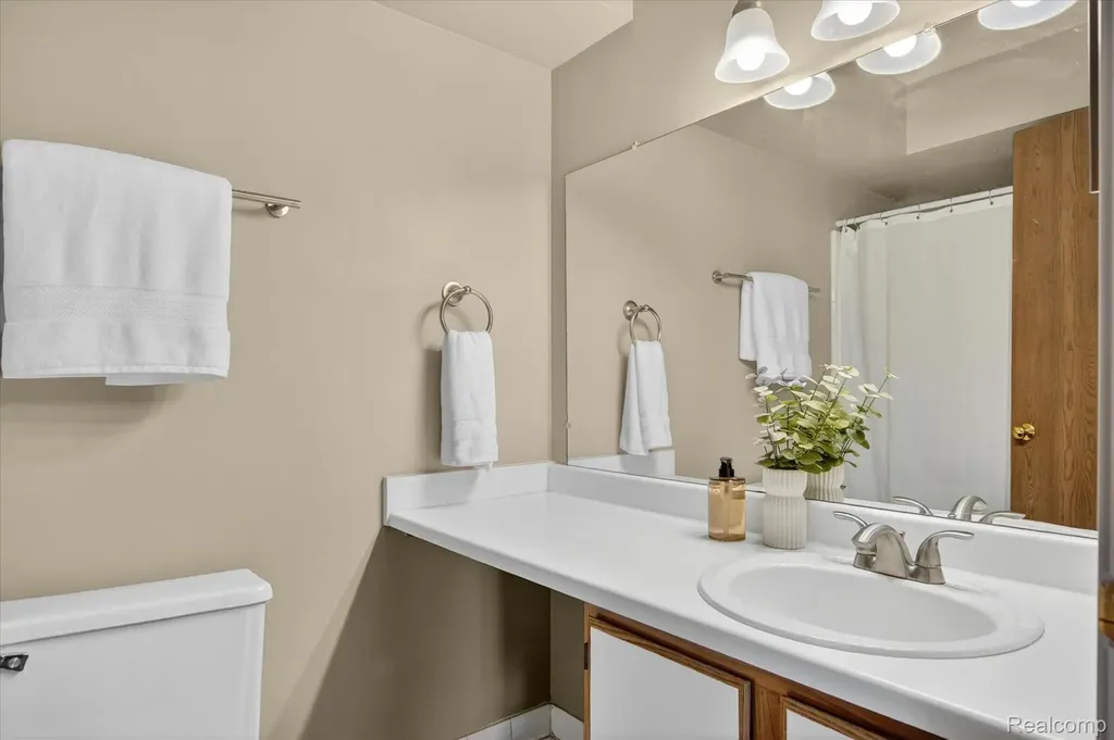 446 Water Tower Circle Brighton City MI 48116