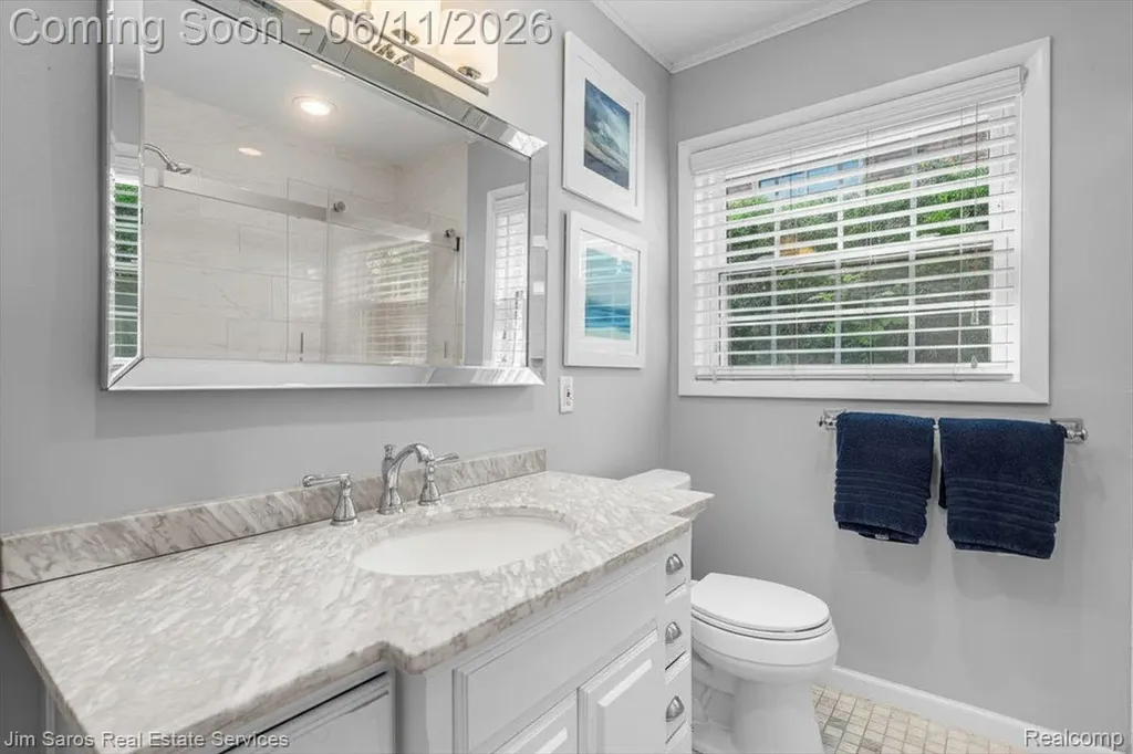 620 Neff Road Grosse Pointe City MI 48230