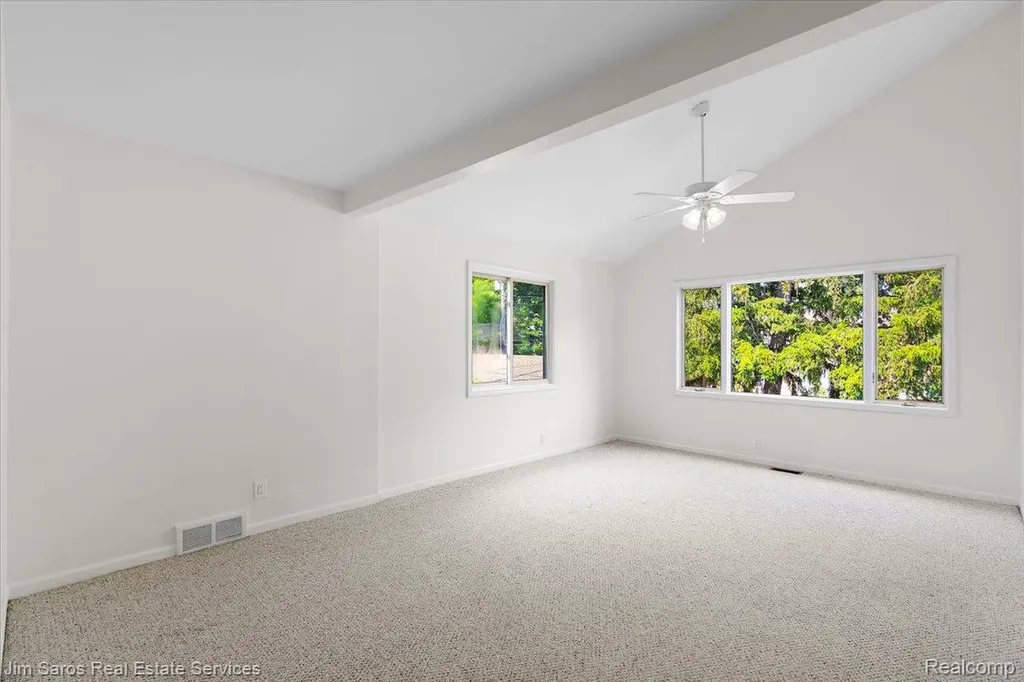 620 Neff Road Grosse Pointe City MI 48230