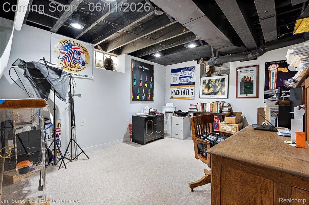 620 Neff Road Grosse Pointe City MI 48230
