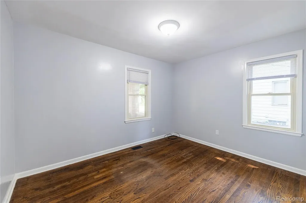 8729 Bellevue Road Grosse Ile Township MI 48138