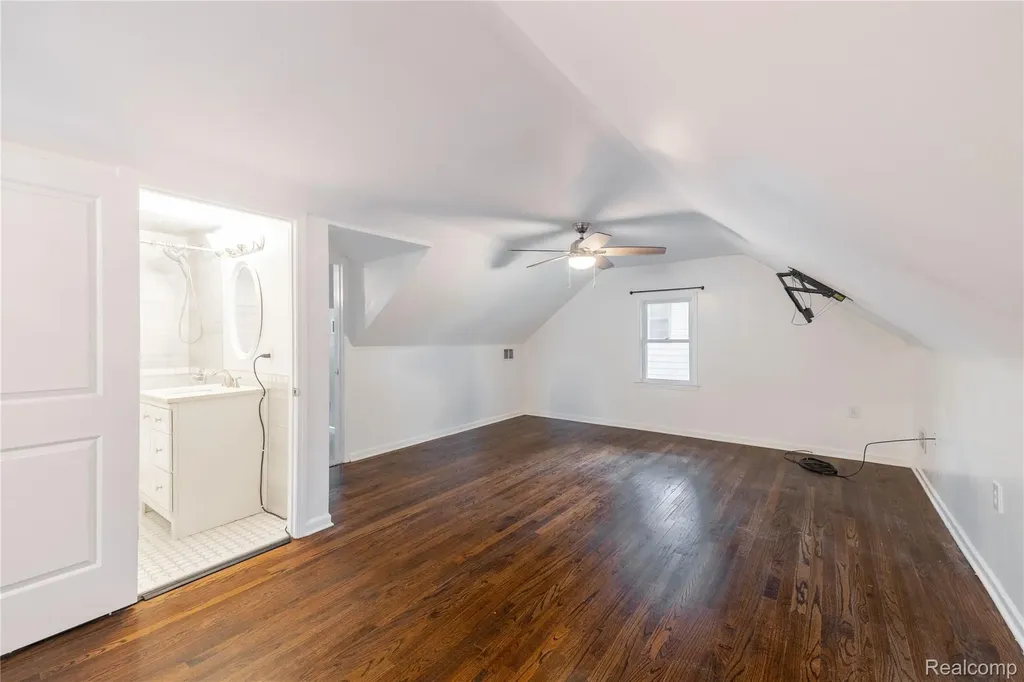 8729 Bellevue Road Grosse Ile Township MI 48138