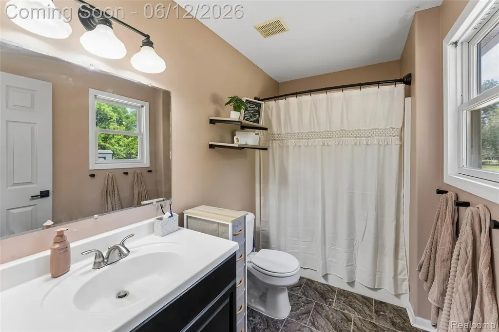 5825 Cobblestone Drive Deerfield Township MI 48461