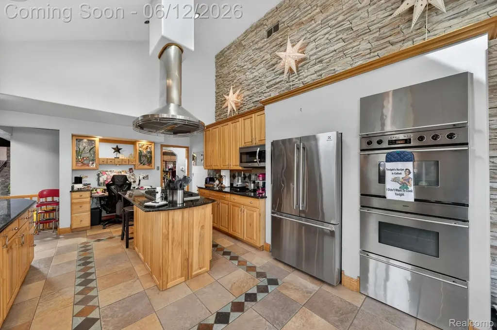 16244 Philomene Boulevard Allen Park City MI 48101