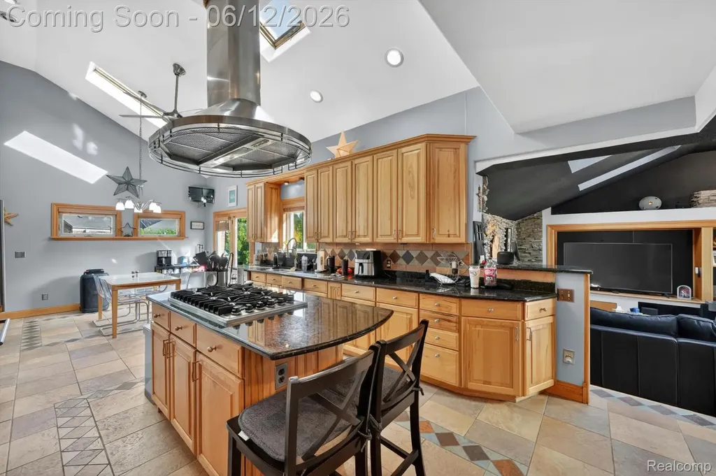 16244 Philomene Boulevard Allen Park City MI 48101
