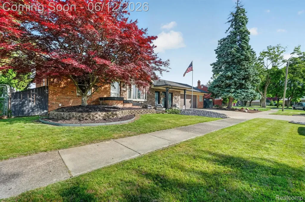 16244 Philomene Boulevard Allen Park City MI 48101