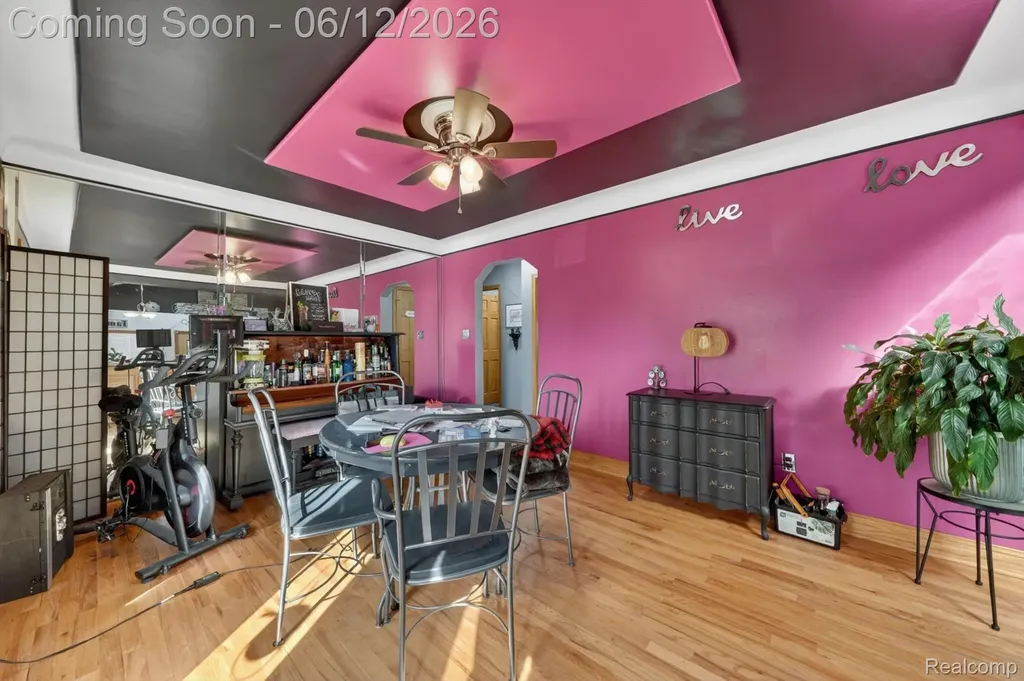 16244 Philomene Boulevard Allen Park City MI 48101