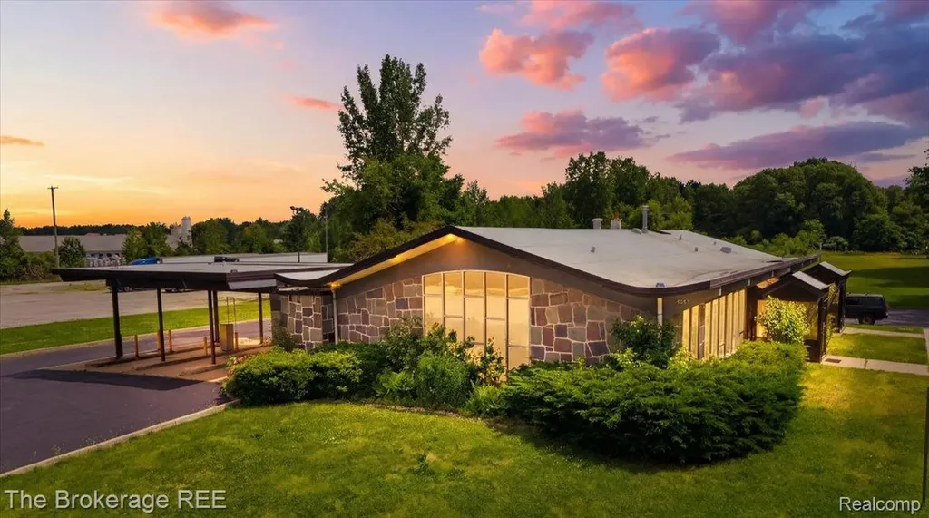 6093 Dixie Highway Bridgeport Charter Township MI 48722