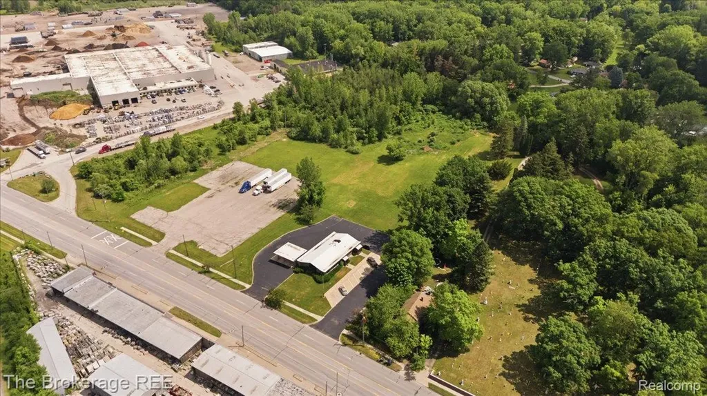 6093 Dixie Highway Bridgeport Charter Township MI 48722