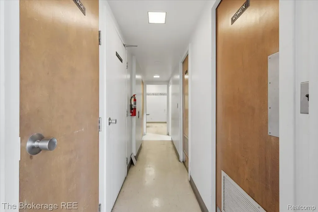 6093 Dixie Highway Bridgeport Charter Township MI 48722