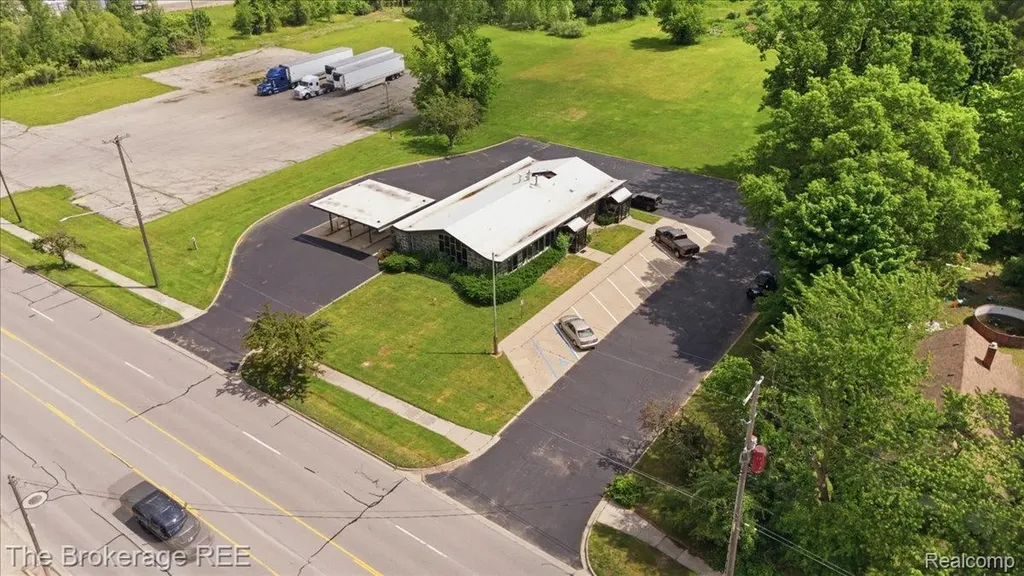 6093 Dixie Highway Bridgeport Charter Township MI 48722