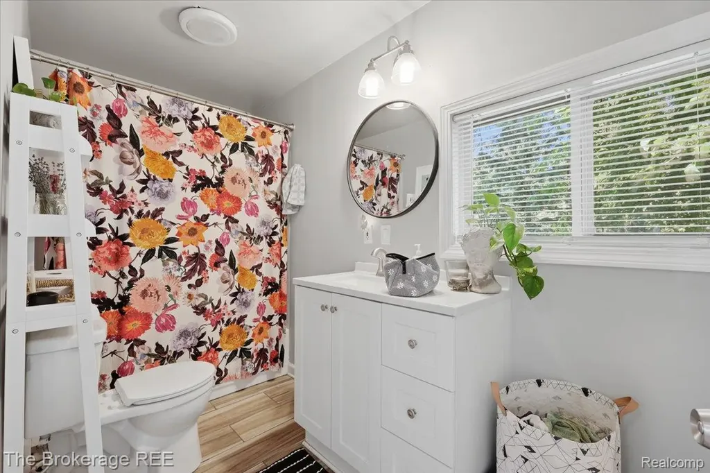 1076 Washington Drive Grand Blanc Charter Township MI 48507