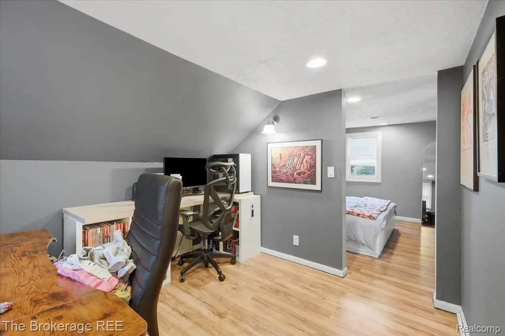 1076 Washington Drive Grand Blanc Charter Township MI 48507