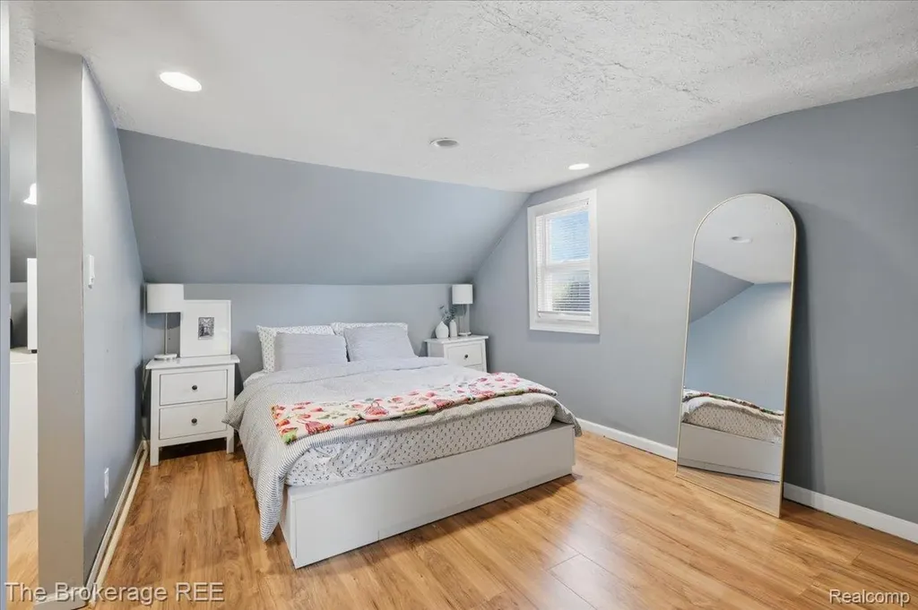 1076 Washington Drive Grand Blanc Charter Township MI 48507