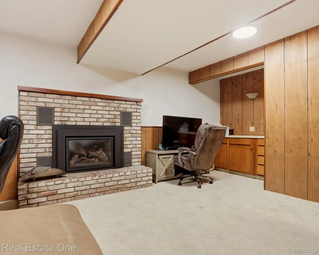 6218 Sturgeon Creek Parkway Midland City MI 48640
