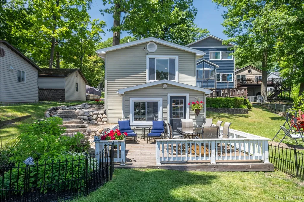 16161.5 Knobhill Drive Argentine Township MI 48451