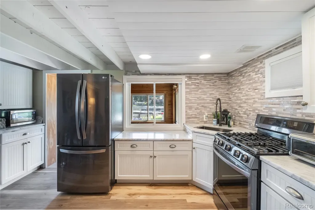 16161.5 Knobhill Drive Argentine Township MI 48451