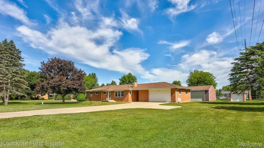 5992 Dubois Road Vassar Township MI 48768