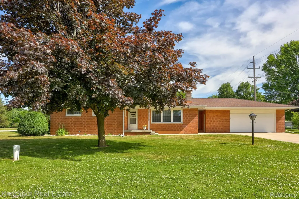 5992 Dubois Road Vassar Township MI 48768
