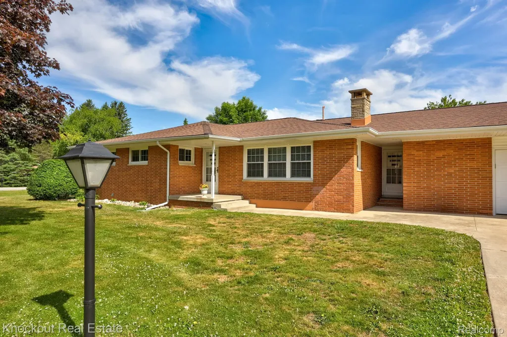 5992 Dubois Road Vassar Township MI 48768