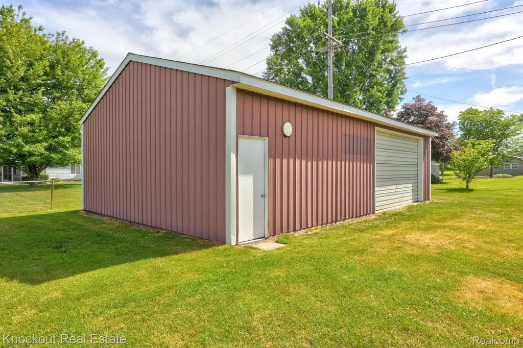 5992 Dubois Road Vassar Township MI 48768