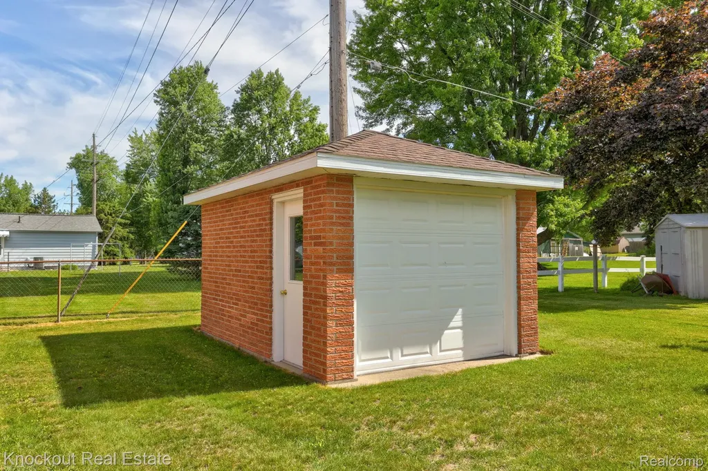 5992 Dubois Road Vassar Township MI 48768