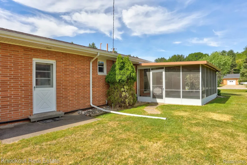 5992 Dubois Road Vassar Township MI 48768