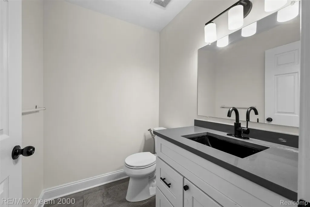 288 Red Mill Drive Inkster City MI 48141