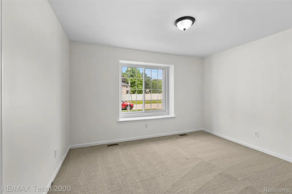 288 Red Mill Drive Inkster City MI 48141