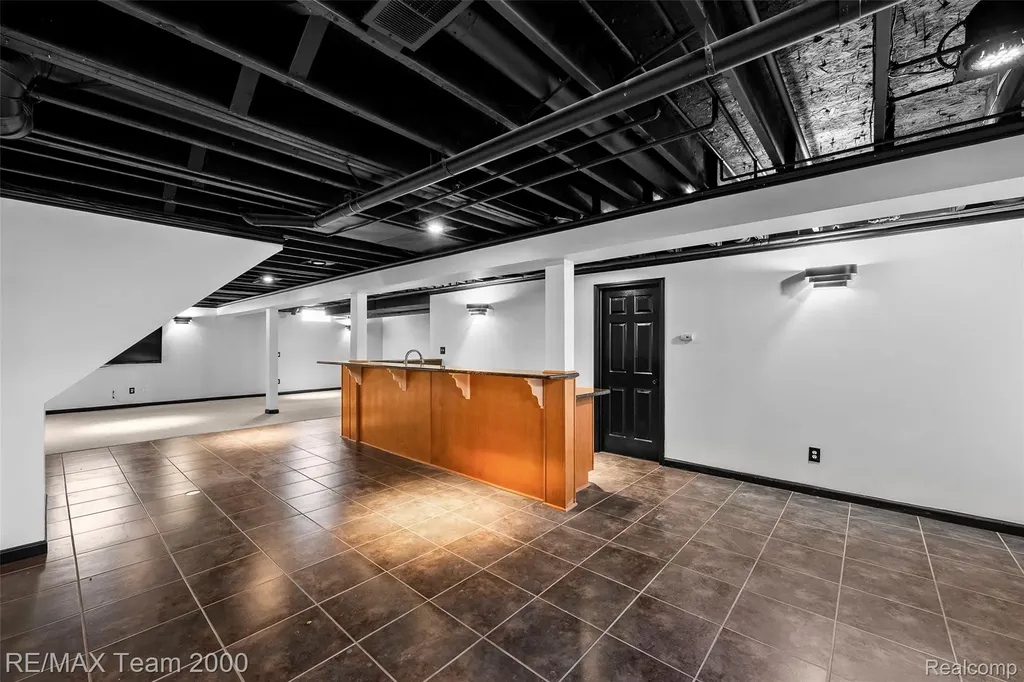 288 Red Mill Drive Inkster City MI 48141