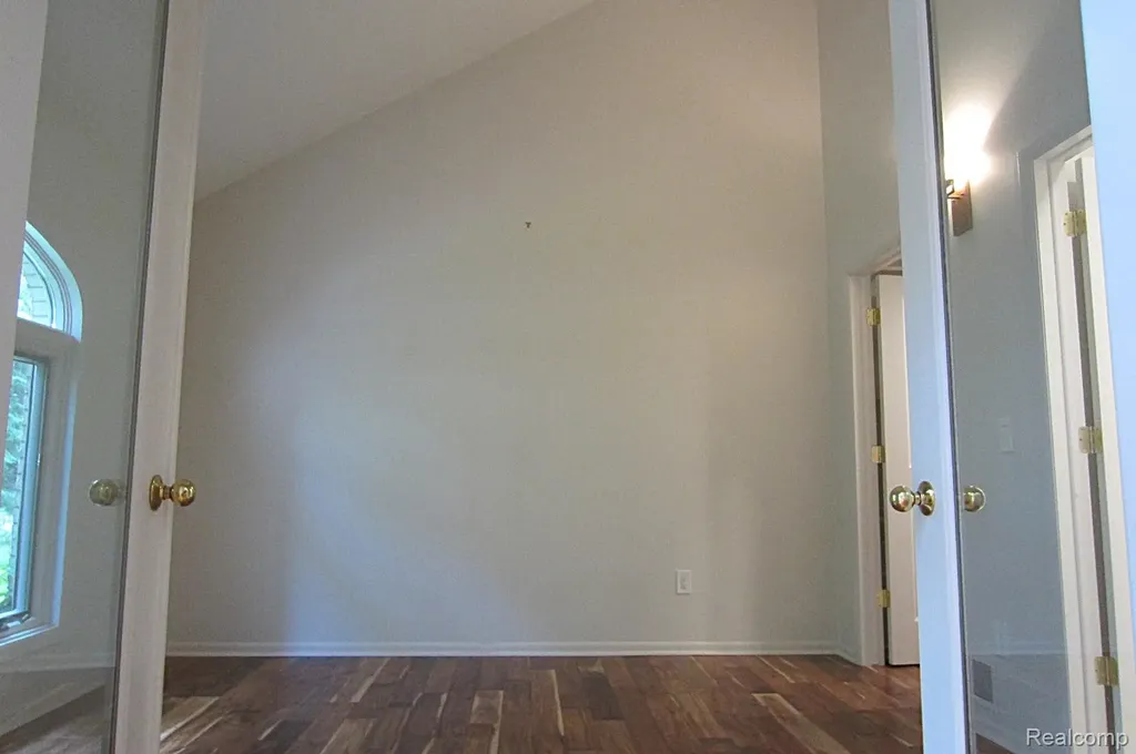 31115 Stafford Street Beverly Hills Village MI 48025
