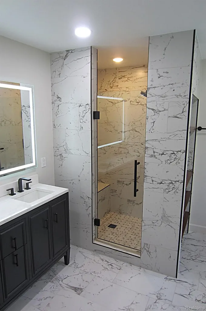 31115 Stafford Street Beverly Hills Village MI 48025