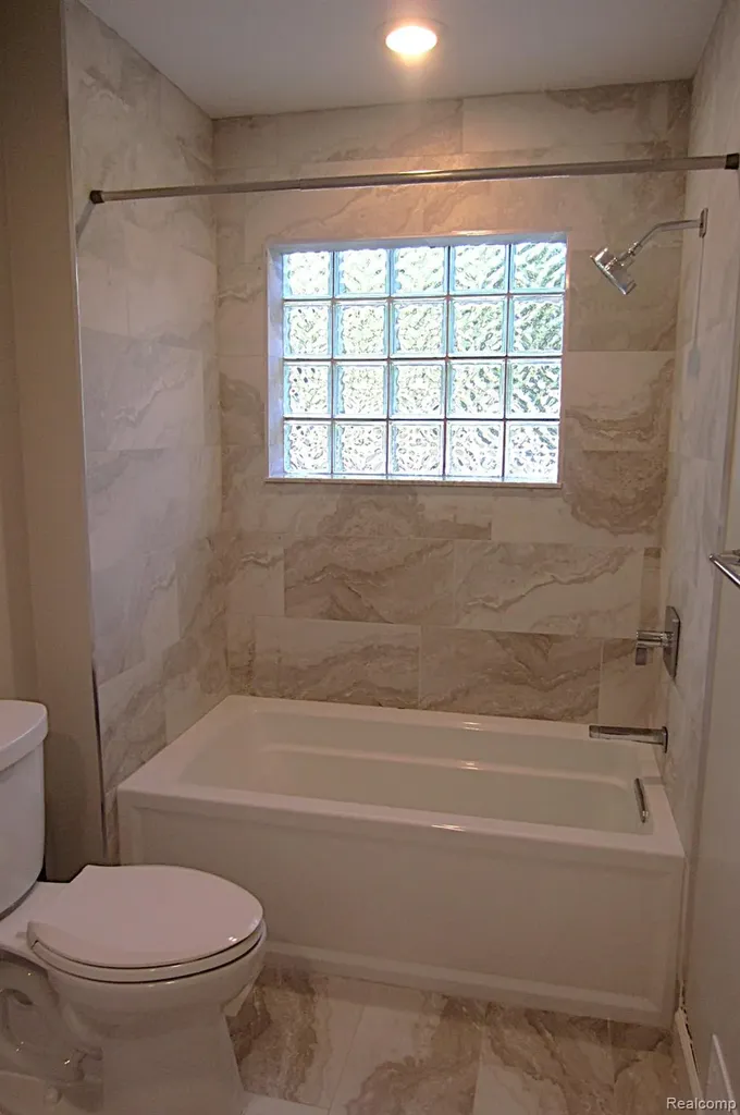 31115 Stafford Street Beverly Hills Village MI 48025