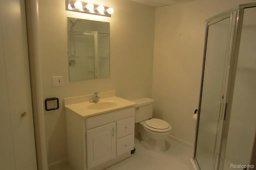 31115 Stafford Street Beverly Hills Village MI 48025