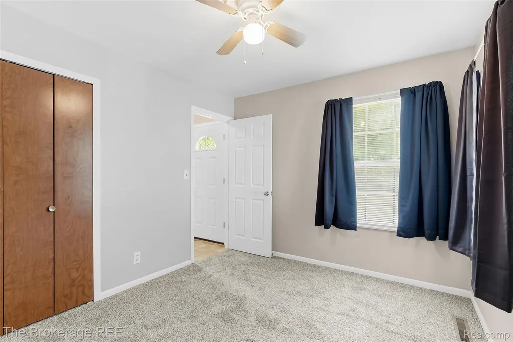 6509 Silver Lake Road Fenton Charter Township MI 48451