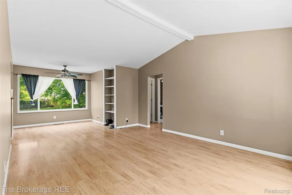 6509 Silver Lake Road Fenton Charter Township MI 48451