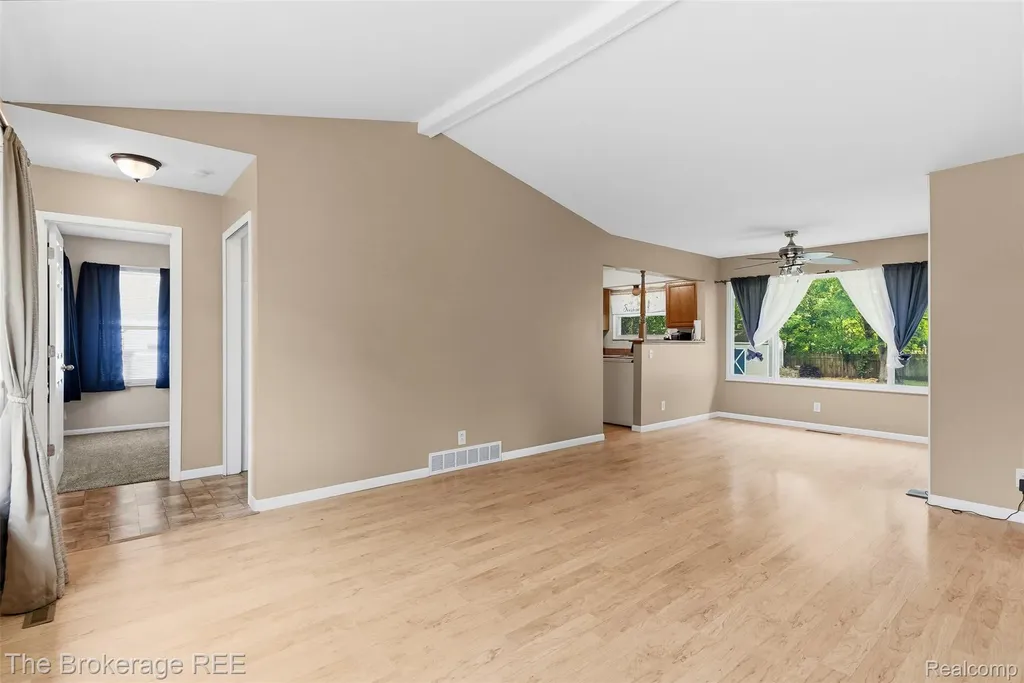 6509 Silver Lake Road Fenton Charter Township MI 48451