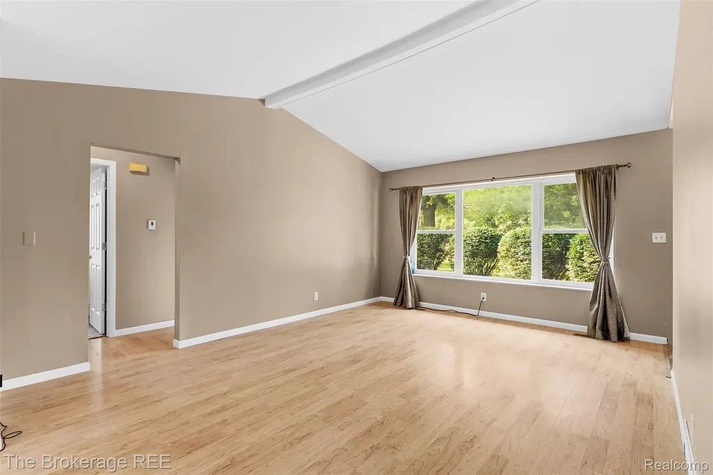 6509 Silver Lake Road Fenton Charter Township MI 48451