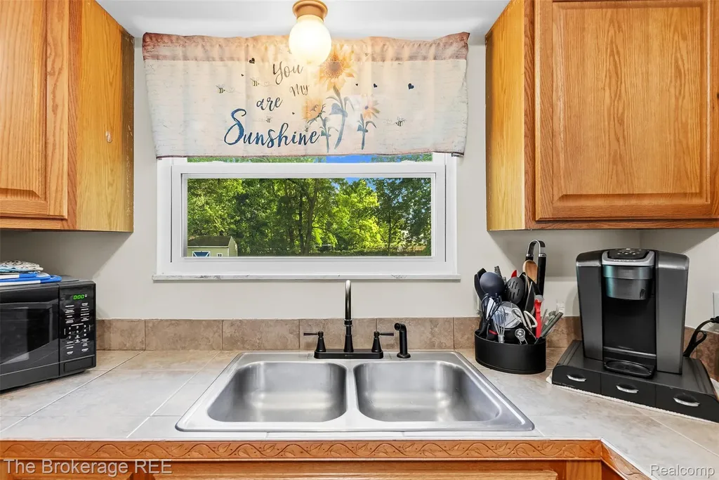 6509 Silver Lake Road Fenton Charter Township MI 48451