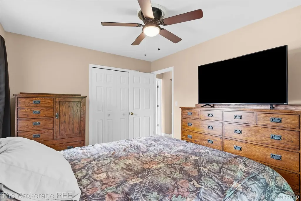 6509 Silver Lake Road Fenton Charter Township MI 48451