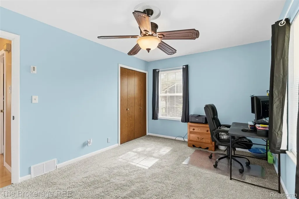 6509 Silver Lake Road Fenton Charter Township MI 48451