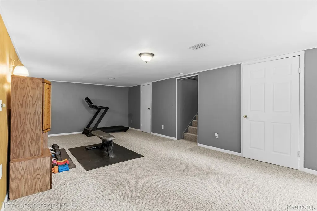 6509 Silver Lake Road Fenton Charter Township MI 48451