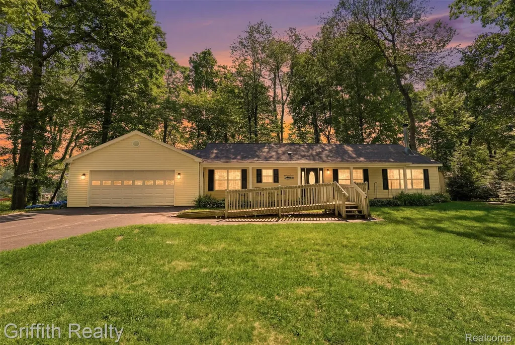 260 Ellsworth Lake Drive Lyndon Township MI 48137