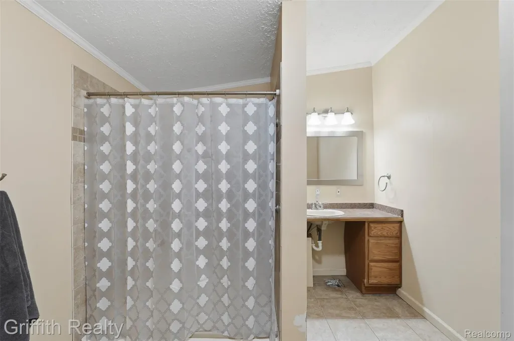 260 Ellsworth Lake Drive Lyndon Township MI 48137