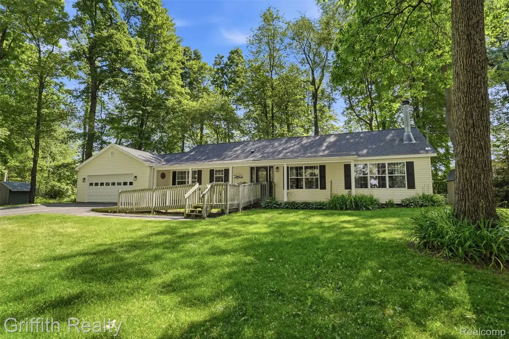 260 Ellsworth Lake Drive Lyndon Township MI 48137