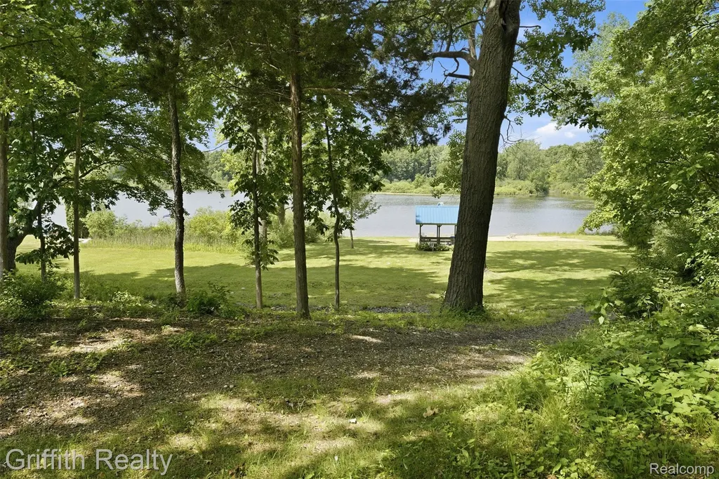 260 Ellsworth Lake Drive Lyndon Township MI 48137