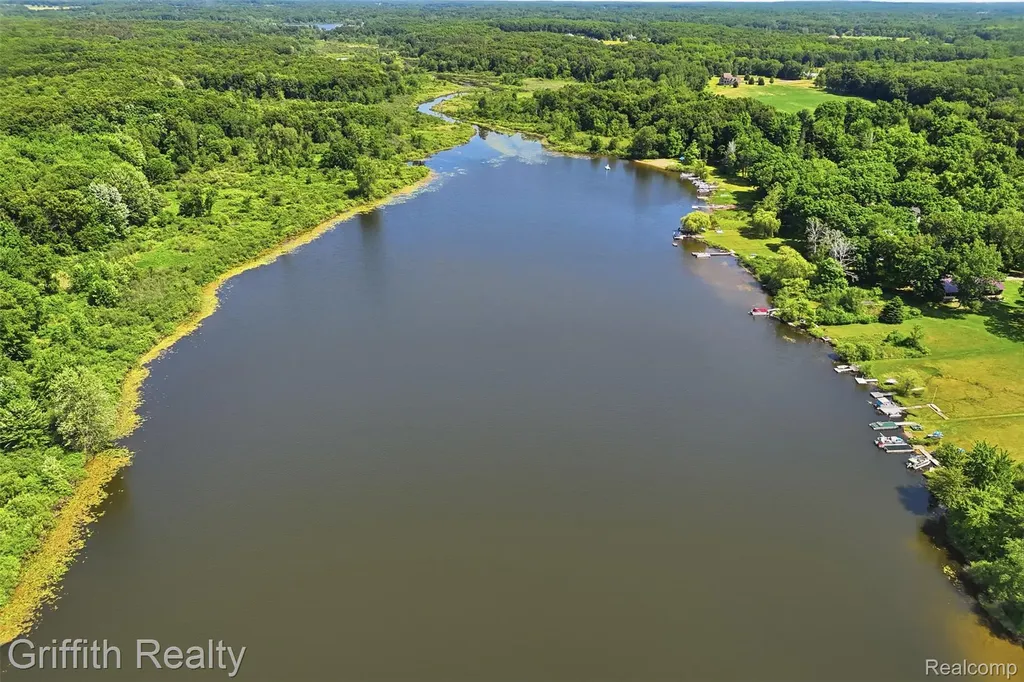 260 Ellsworth Lake Drive Lyndon Township MI 48137