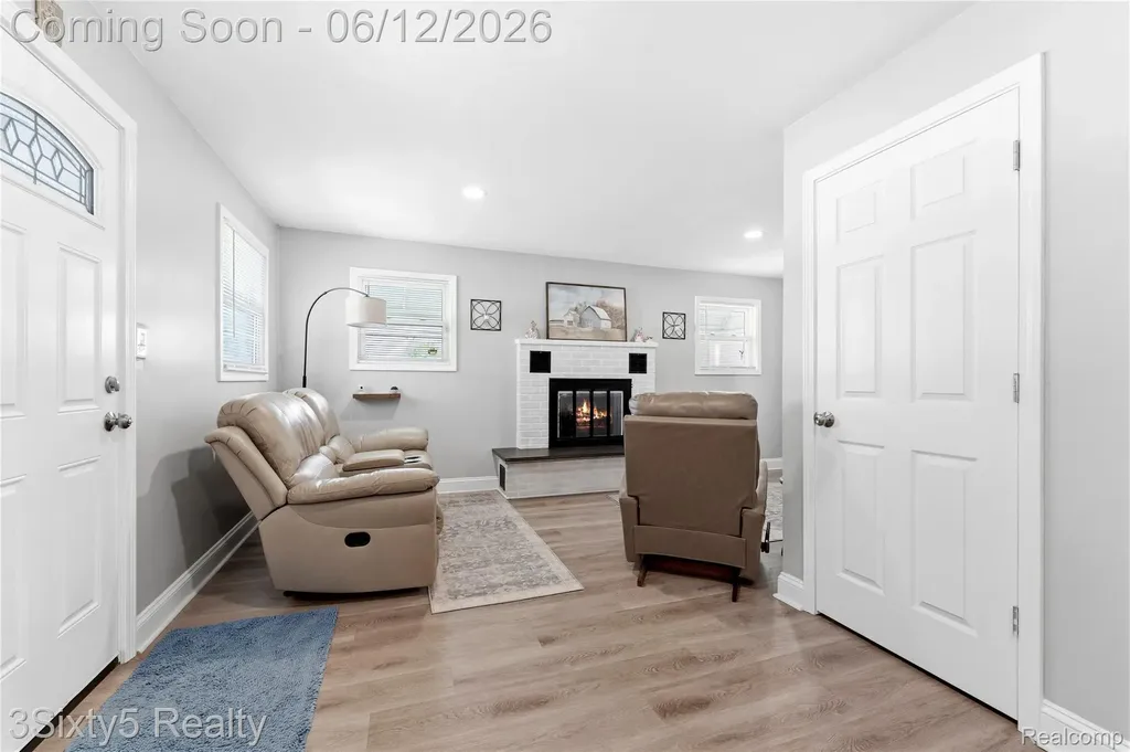 3223 S Stella Court Trenton City MI 48183