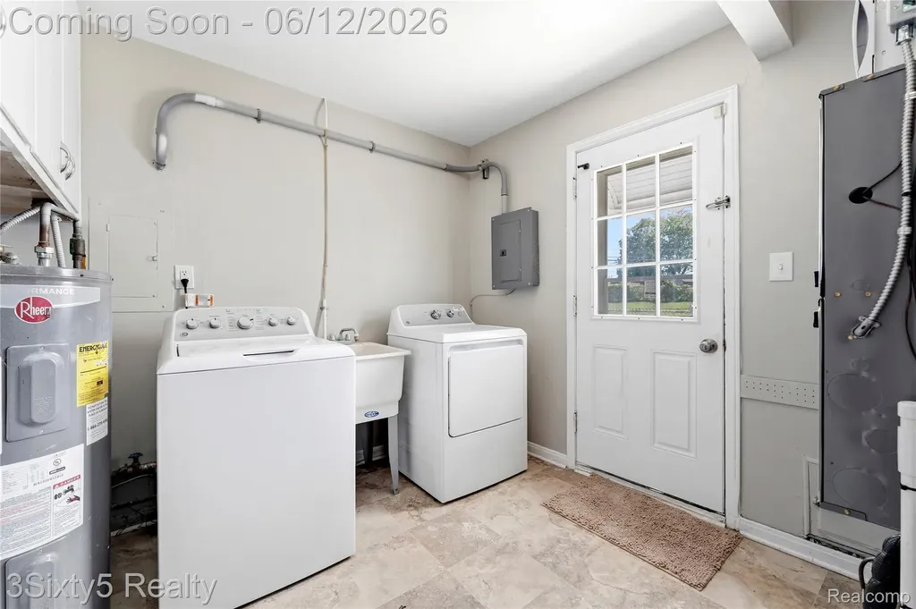 3223 S Stella Court Trenton City MI 48183